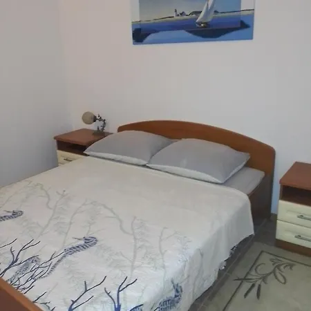 公寓 Apartmens Zora Tribalj